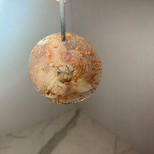 Handmade christmas/ wall ornament with real flowers